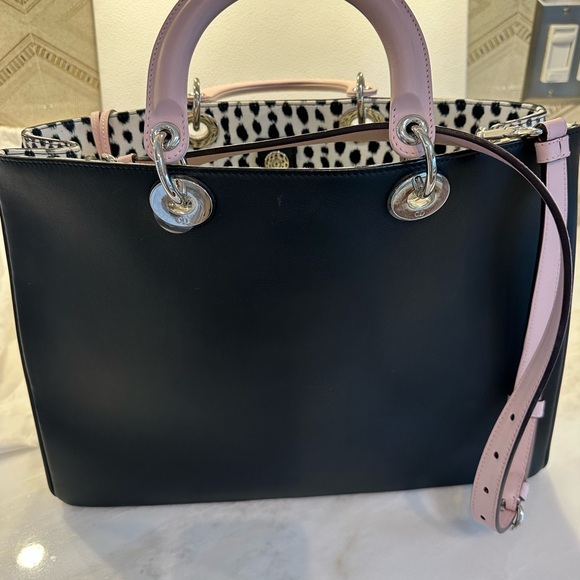 SOLD Dior Black & Pink leather with Python Tote - Picture 13 of 14